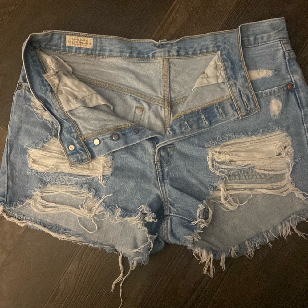 Levi’s high waisted distressed jean shorts , from BUCKLE , premium Levi’s